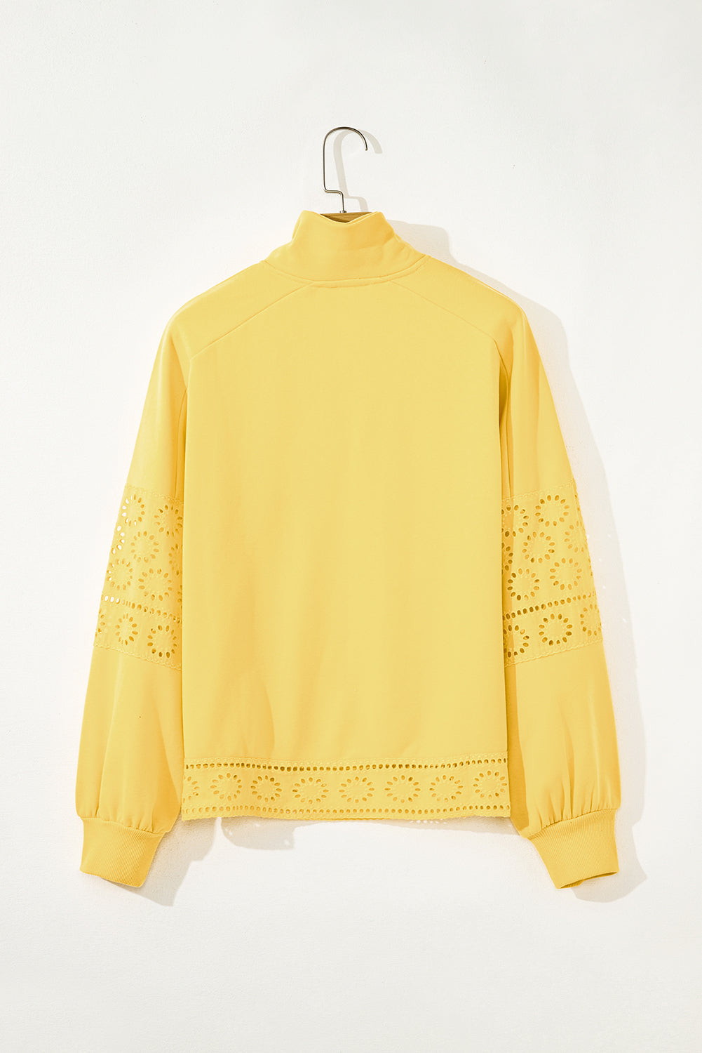 Bonbon besticktes Blumen-Patchwork Pullover-Sweatshirt mit Druckknöpfen