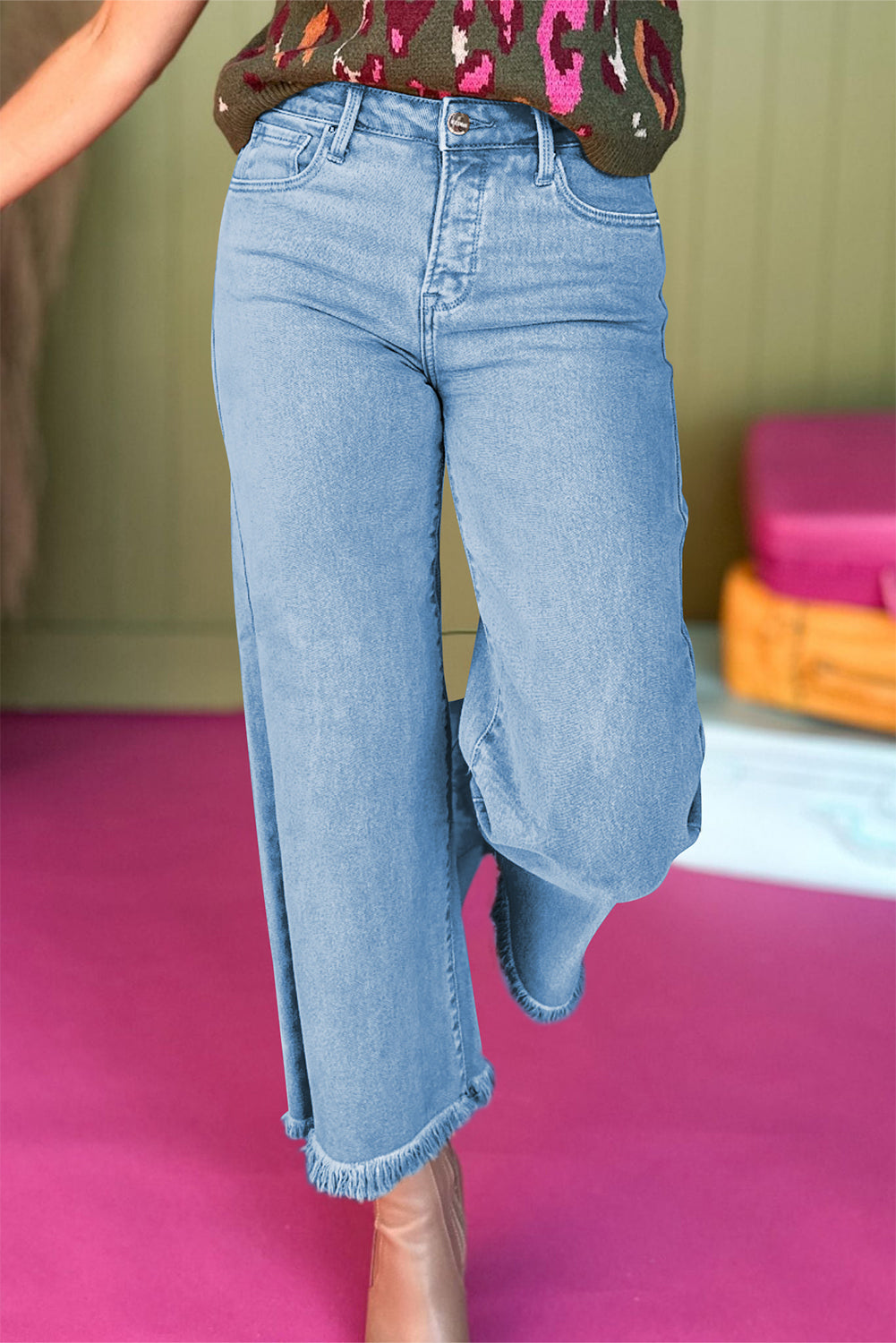Pfirsichfarbene Acid-Washed High-Rise Cropped Jeans