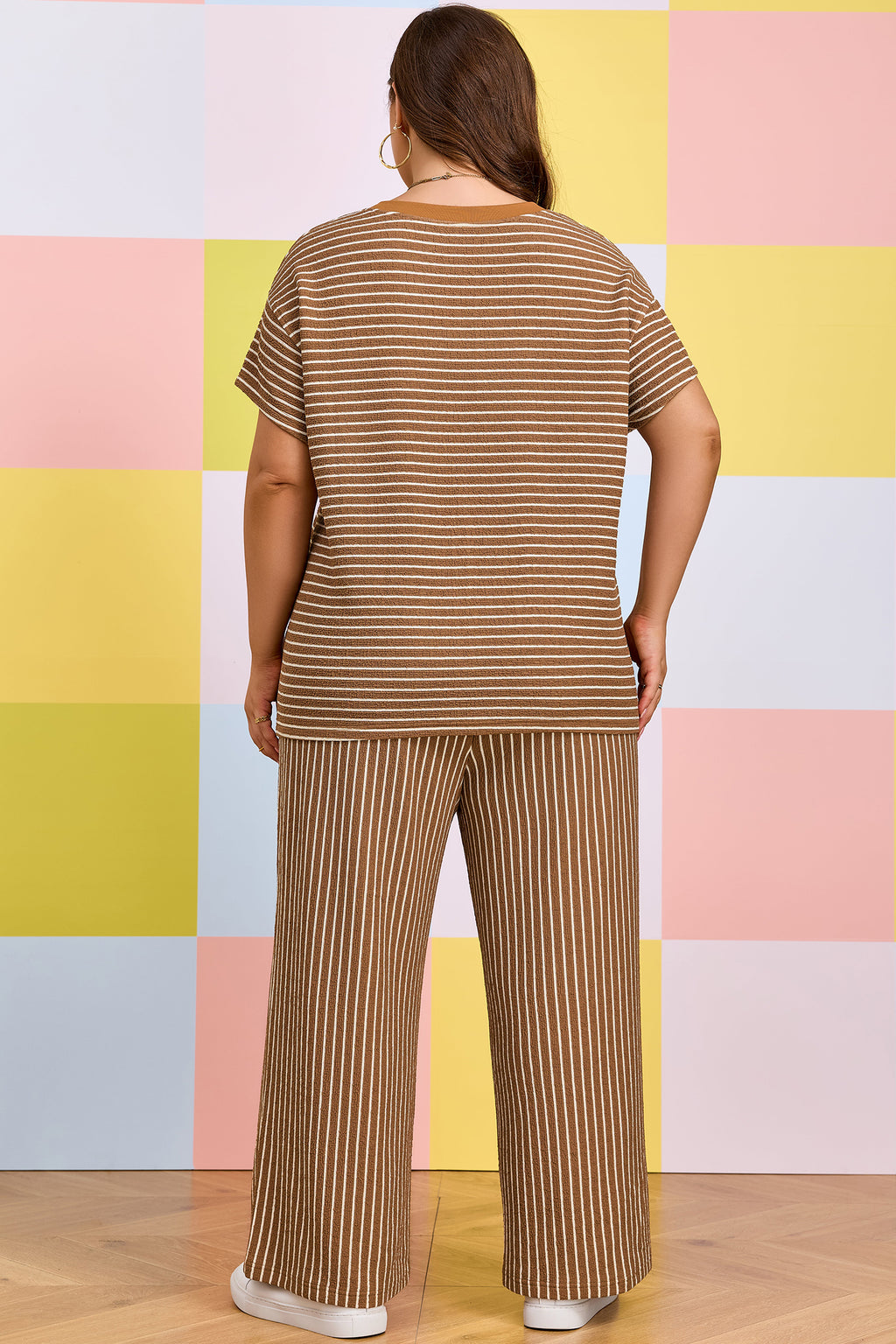 Khaki gestreifter Plus Size Loungewear-Set mit Farbblock und Taschen