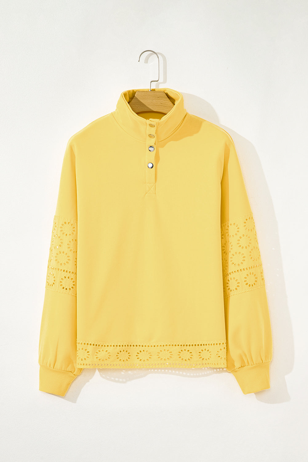 Bonbon besticktes Blumen-Patchwork Pullover-Sweatshirt mit Druckknöpfen
