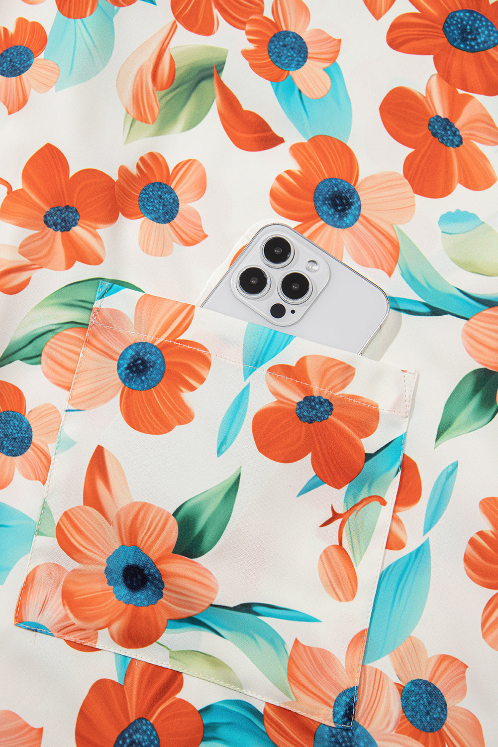 Orangefarbenes Minikleid mit Blumenmuster, Puffärmeln und geteiltem Ausschnitt