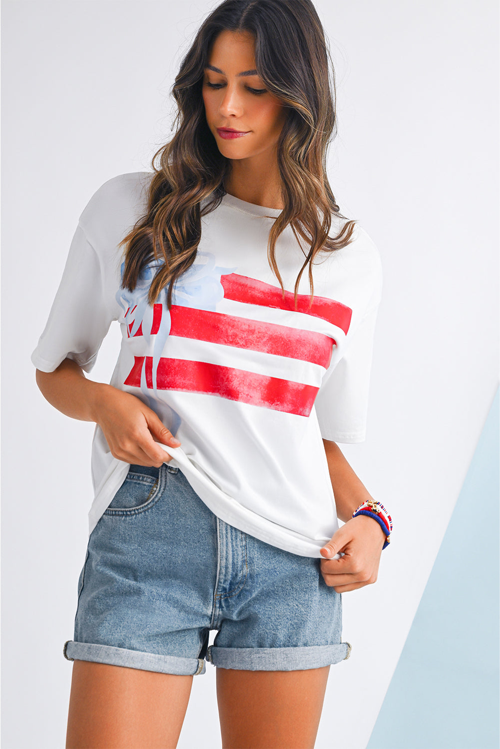 Myosotis Flag Bow Grafik Rundhals-T-Shirt