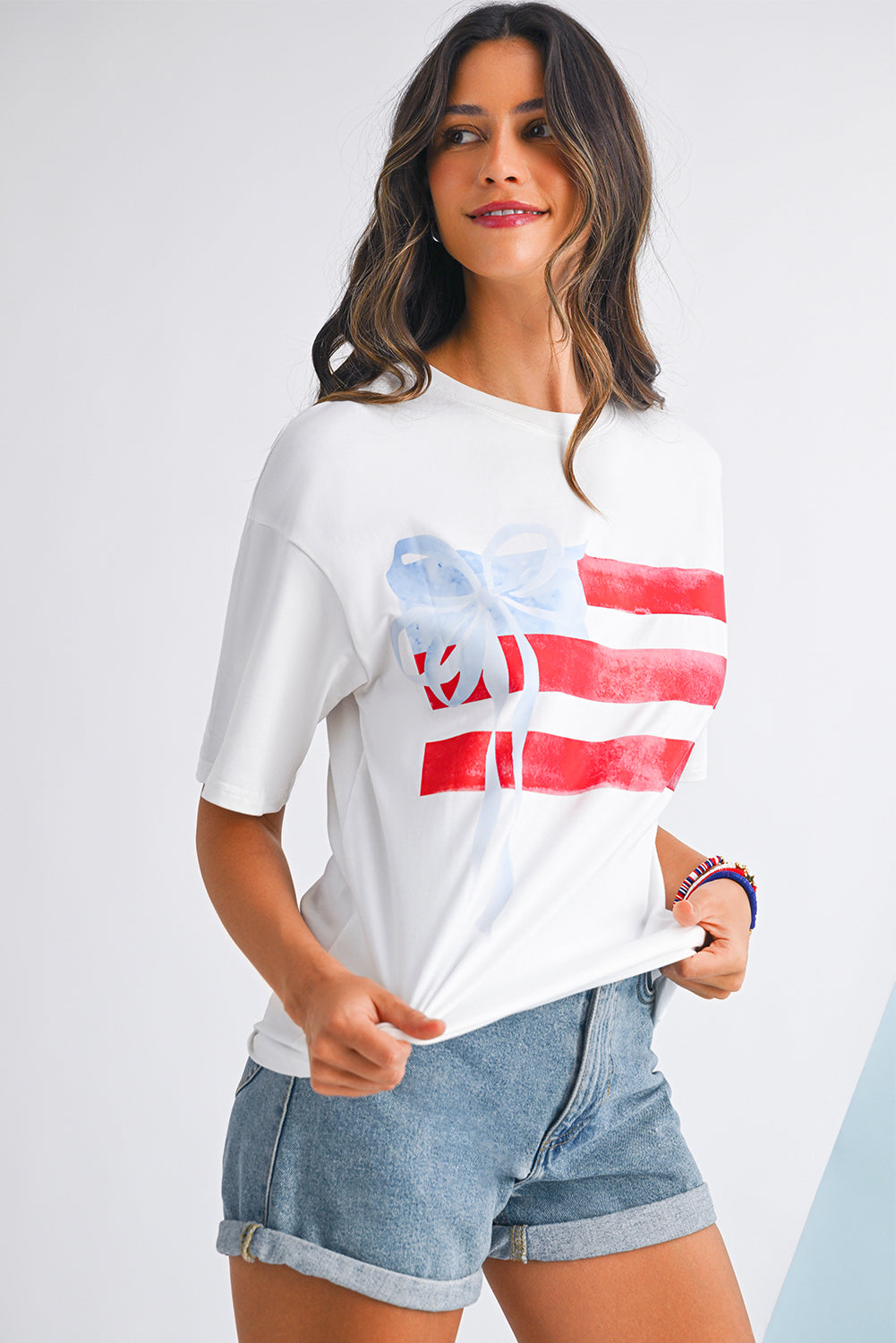 Myosotis Flag Bow Grafik Rundhals-T-Shirt
