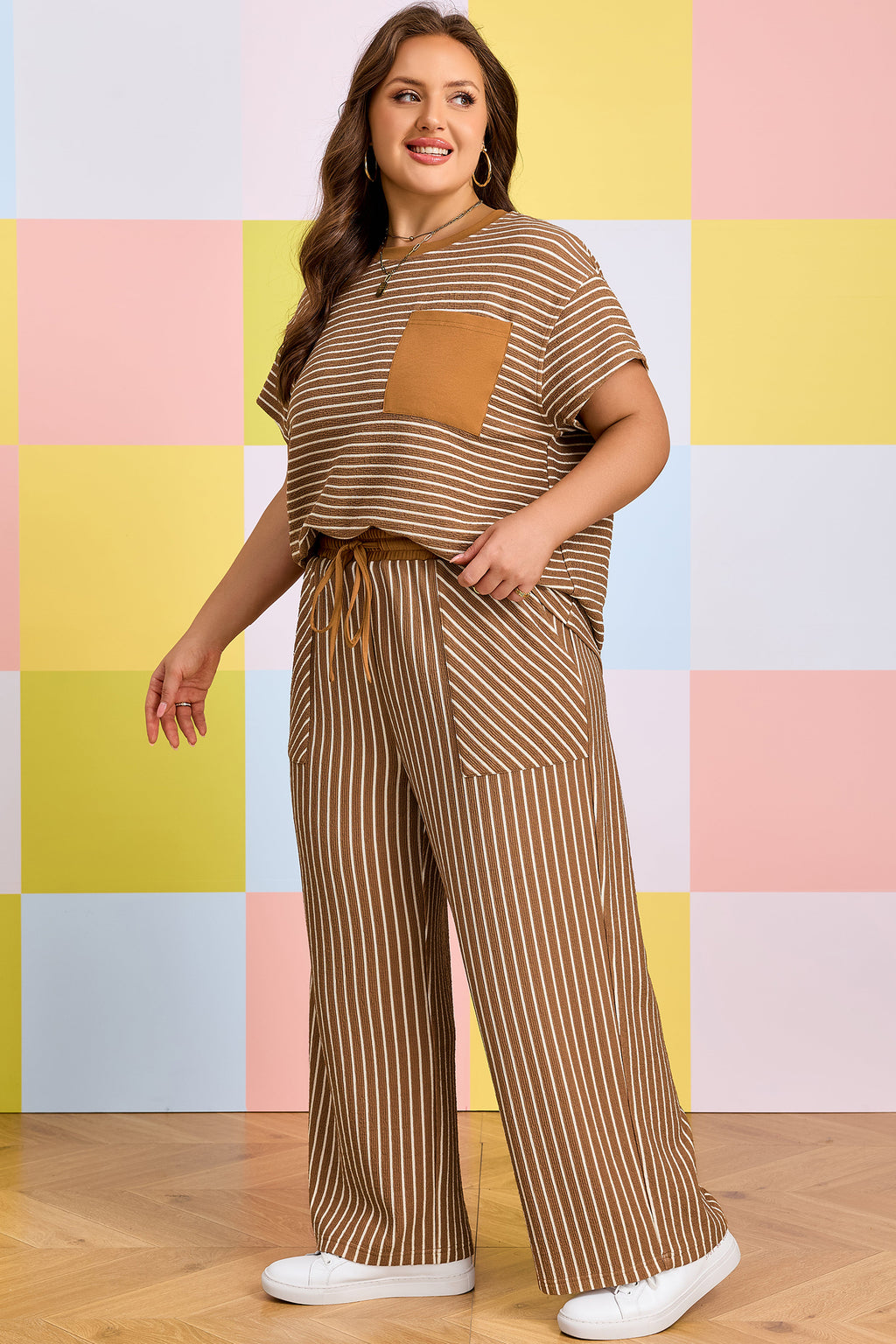 Khaki gestreifter Plus Size Loungewear-Set mit Farbblock und Taschen