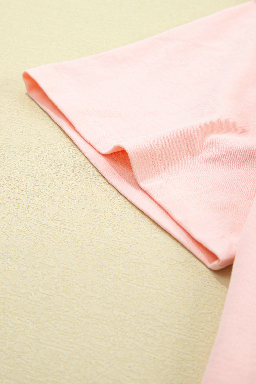 Hellrosa Ösen-Colorblock-Sternenapplikation Übergröße T-Shirt