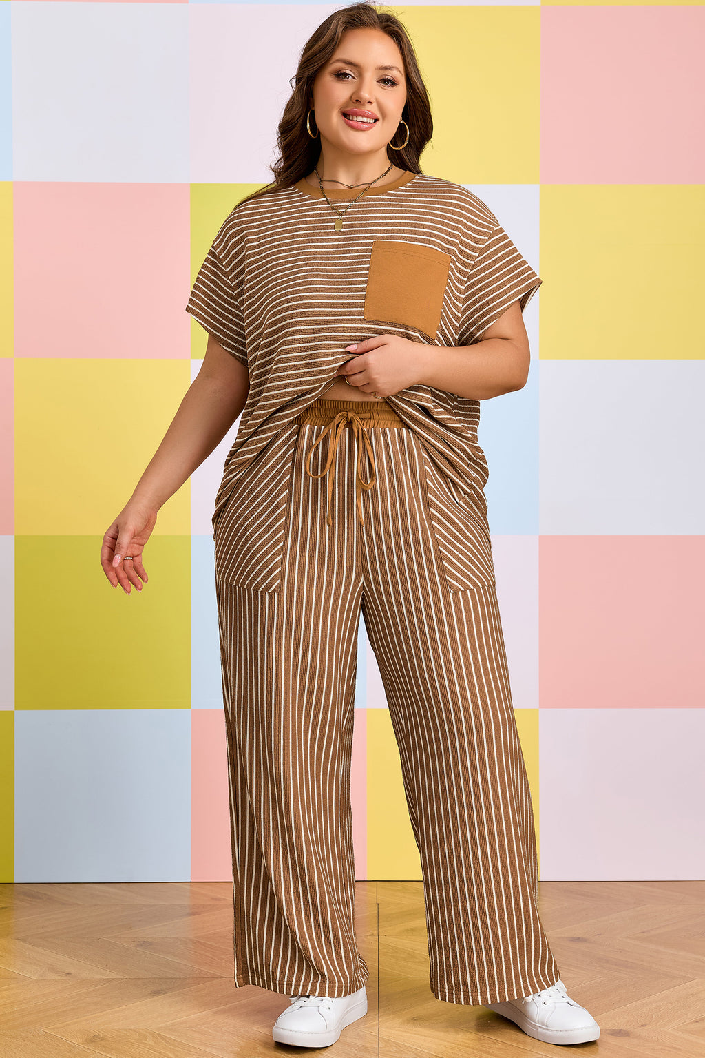 Khaki gestreifter Plus Size Loungewear-Set mit Farbblock und Taschen