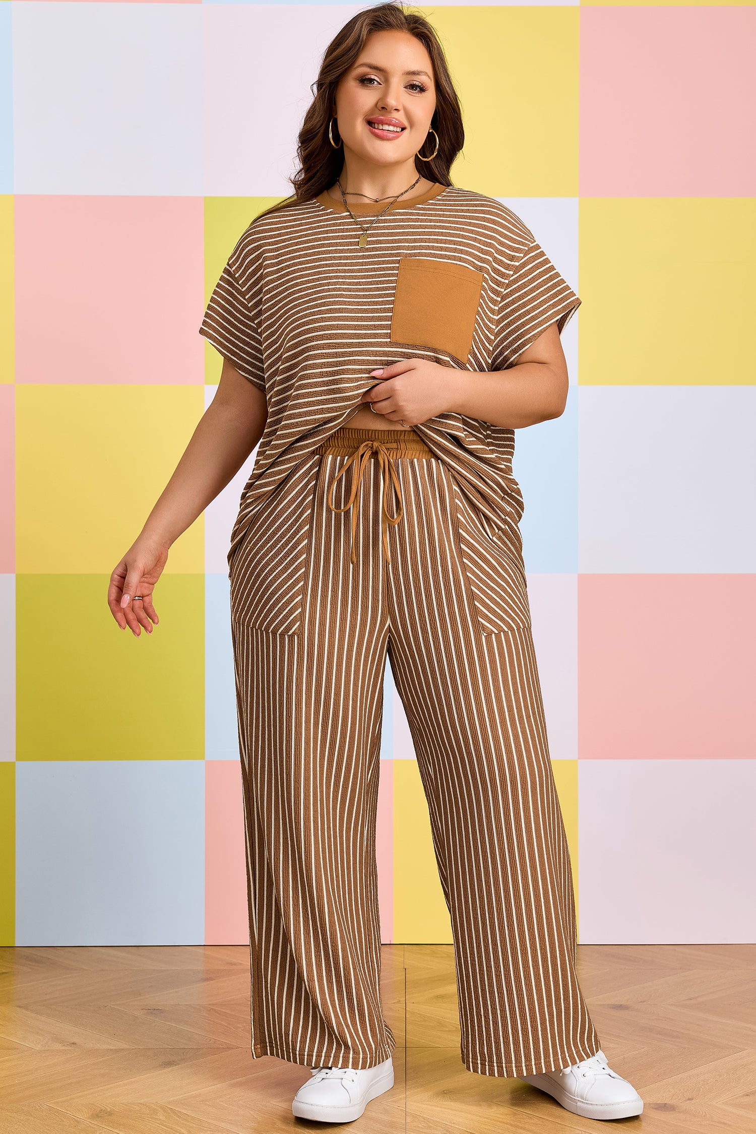 Khaki gestreifter Plus Size Loungewear-Set mit Farbblock und Taschen